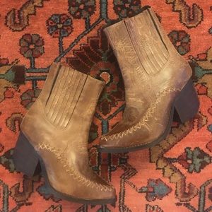 NWOT Jeffrey Campbell brown leather booties